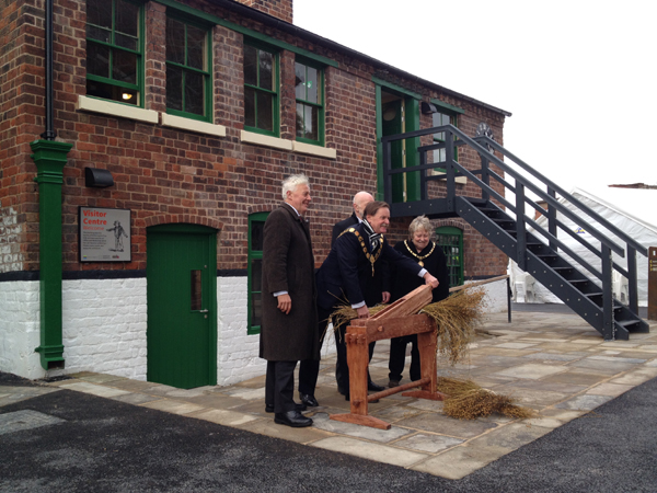 Duncan Wilson, Mayor and Mayoress of Shrewsbury, Councillor Alan Mosley (Friends of the Flaxmill) - symbolic 'cutting of the flax'