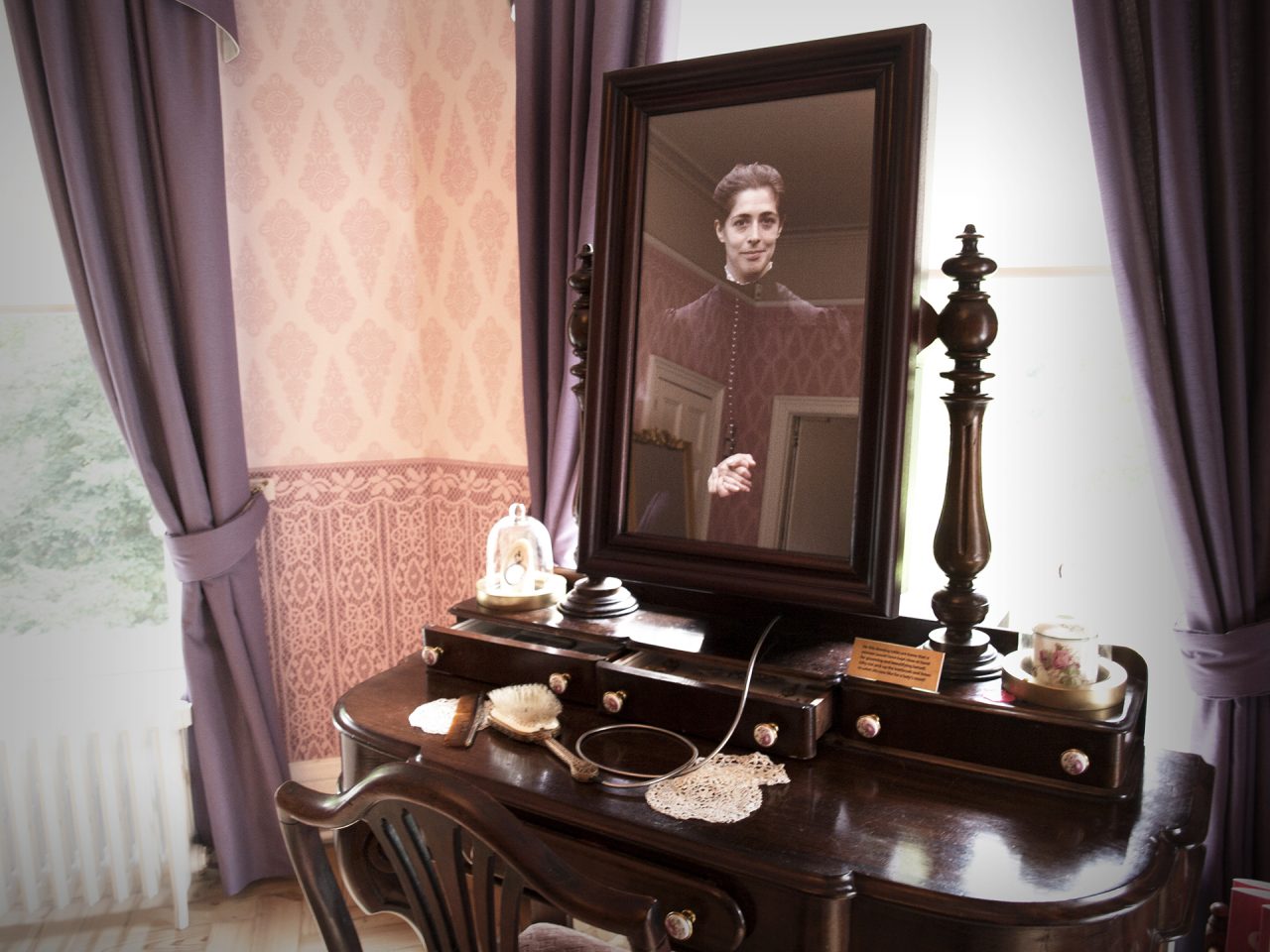 Wardown House dressing table