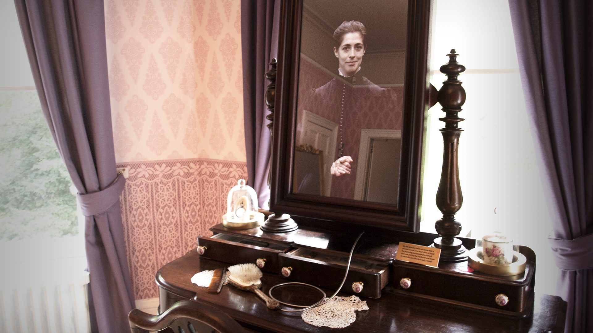 Wardown House dressing table